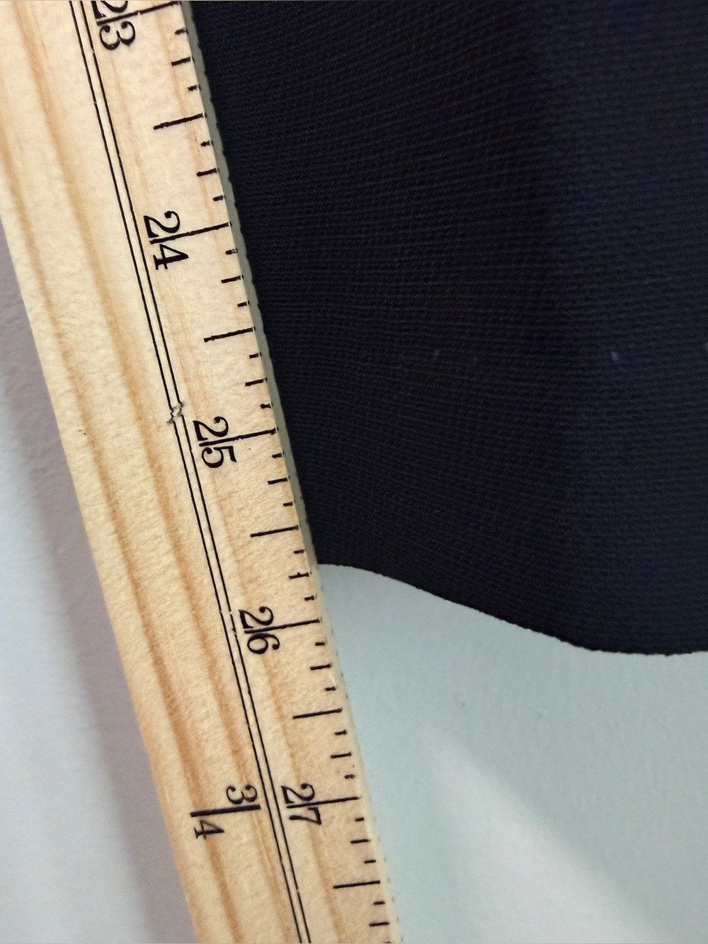 Emanuel Ungaro Petite High Rise Trousers Pleated Tapered Leg Black Vintage (8P) - Picture 11 of 11